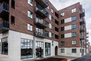 Traryd Intakt 2+1 med mötesbåge + produkter från Snidex för höga ljudkrav