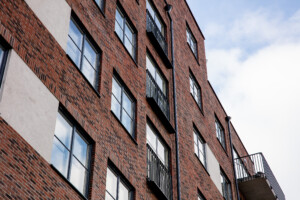 Traryd Intakt 2+1 med mötesbåge + produkter från Snidex för höga ljudkrav