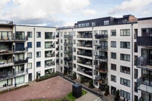 Traryd Intakt 2+1 med mötesbåge + produkter från Snidex för höga ljudkrav